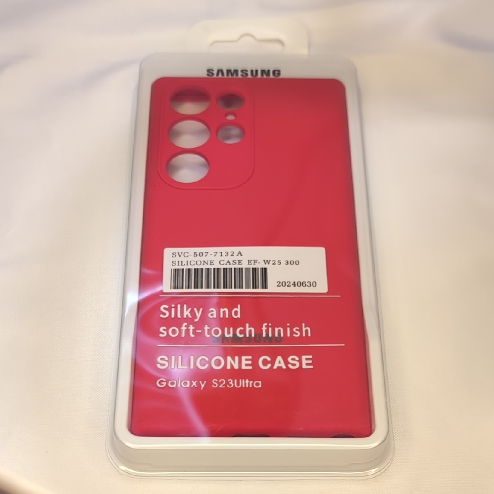 Samsung Galaxy S23 Ultra Silicone Case - Bold Pink